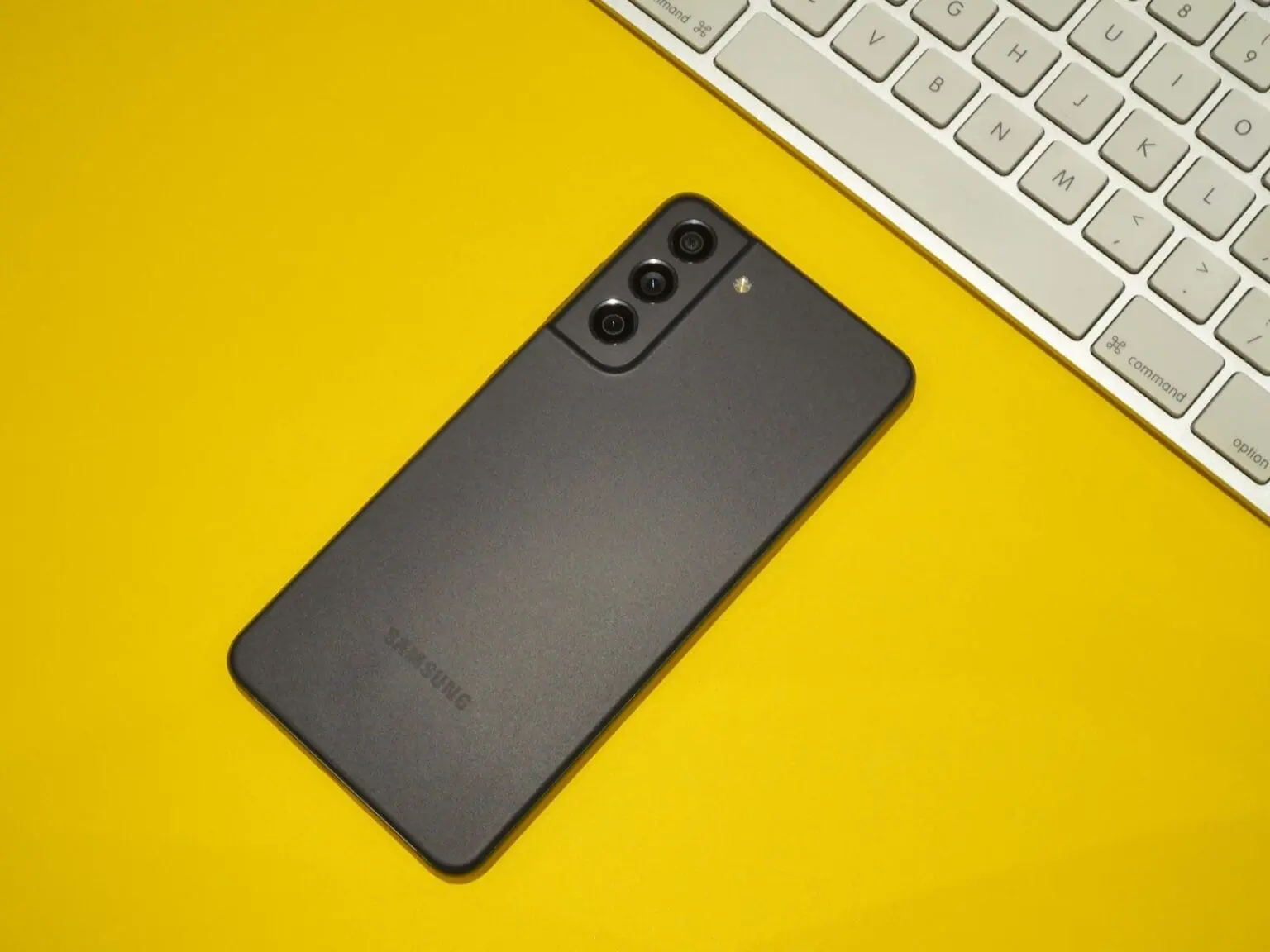 Smartfon obsługujący funkcję Samsung DeX